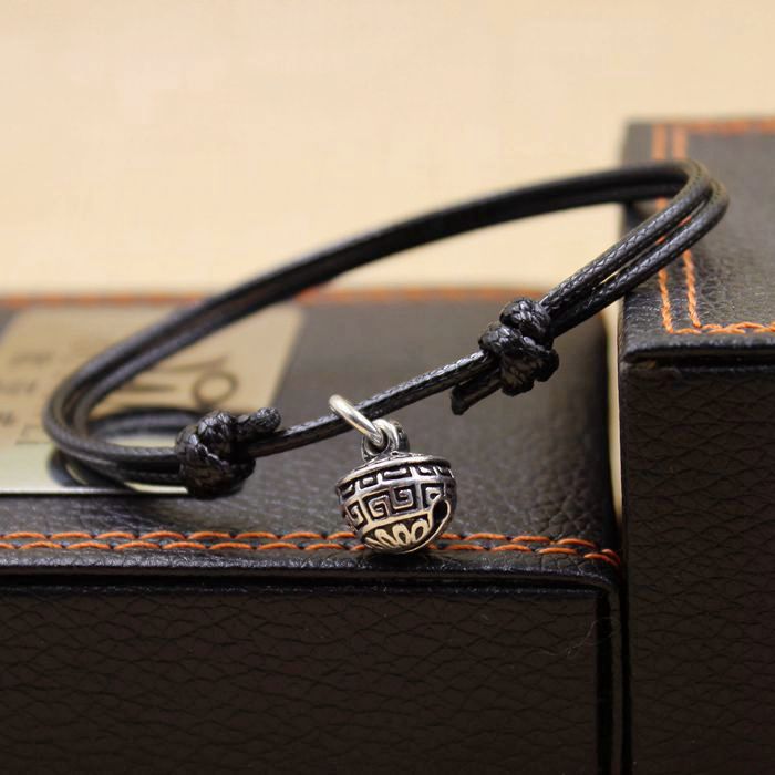 Hàn Quốc nữ vòng chân nữ sinh viên đơn giản Sen sinh viên dây đỏ chuông chân dây thời trang đen retro vòng chân vòng chân vòng chân cho nữ