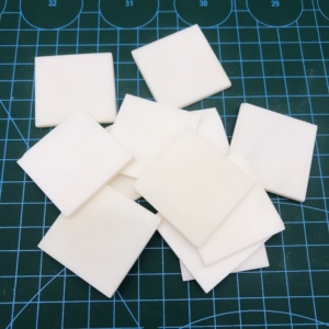 Cow Bone Slices 35×35×2mm, Various Specifications, Knife Handle Inlay, Birdcage Door Flower Carving Material, Furnitur