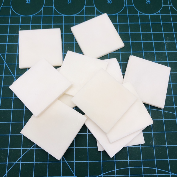 Cow Bone Slices 35×35×2mm, Various Specifications, Knife Handle Inlay, Birdcage Door Flower Carving Material, Furniture, Musical Instruments