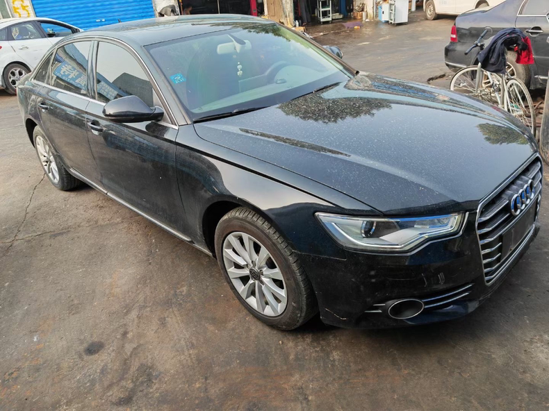 奥迪A6 2004款 2.4L 豪华舒适型 车型图