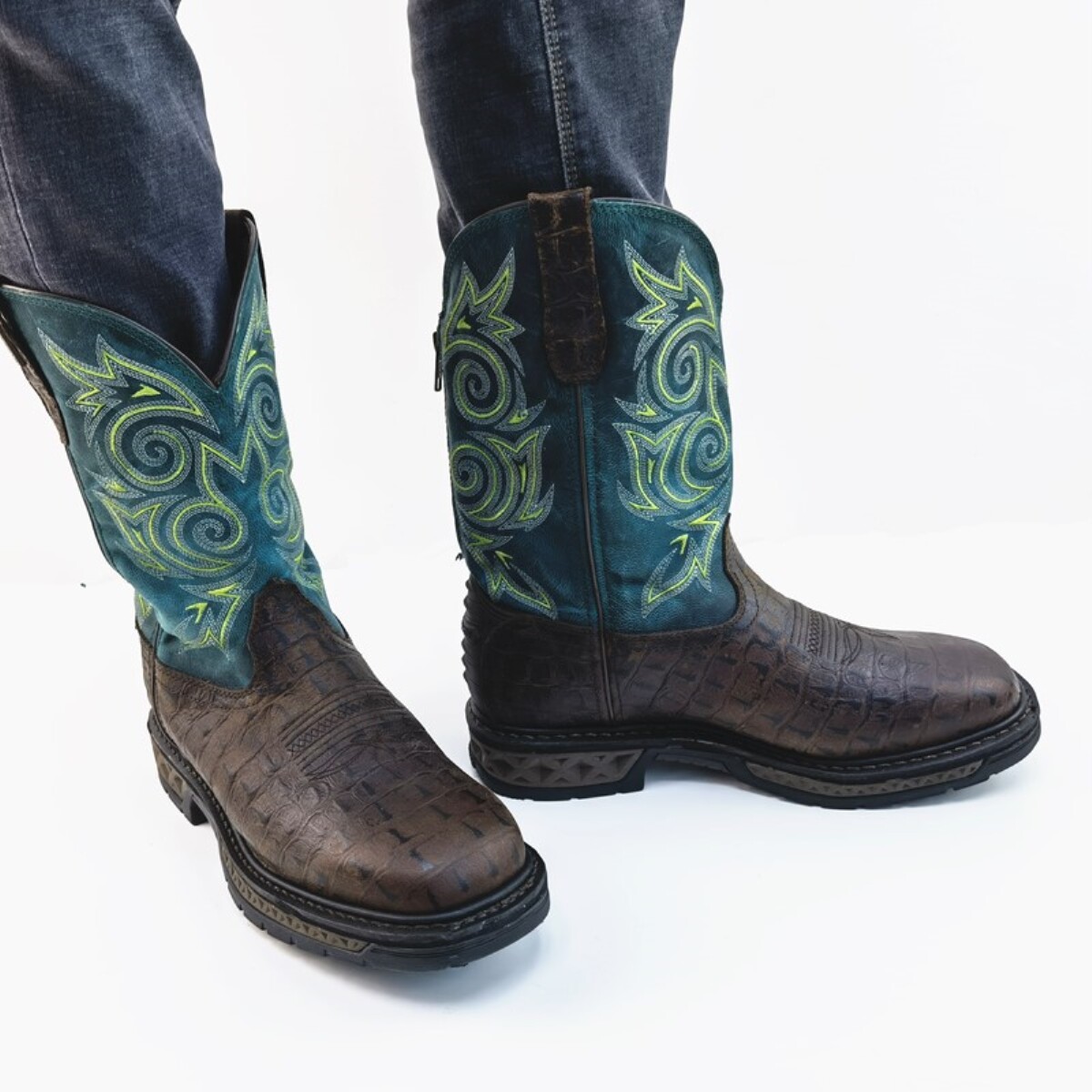 2022 new crocodile textured western cowboy boots Cavaliers horse boots ranch Goodyear work boots thick bracelet waterproof cover