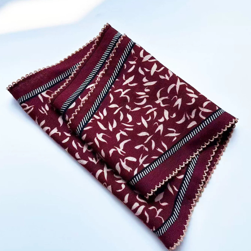 The Memory of Velvet ---- Fei Niao Ji Double-Sided Silk Wool Diamond-Shaped Scarf Shawl The Memory of Velvet ---- Fei Niao Ji Double-Sided Silk Wool Diamond-Shaped Scarf Shawl