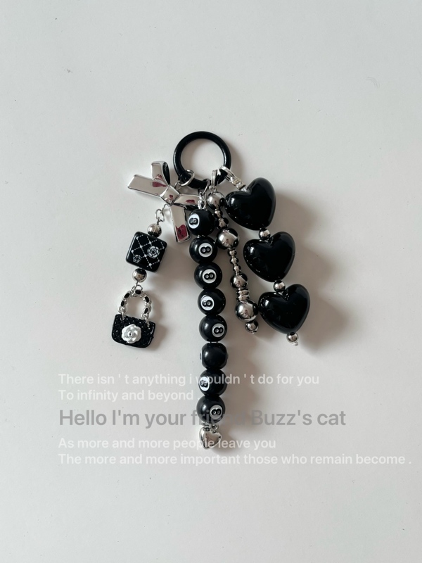Sweet and Cool | Original Classic Versatile Black and White Chanel-Style Personalized Heart Phone Beaded Chain Backpack Pendant Keychain