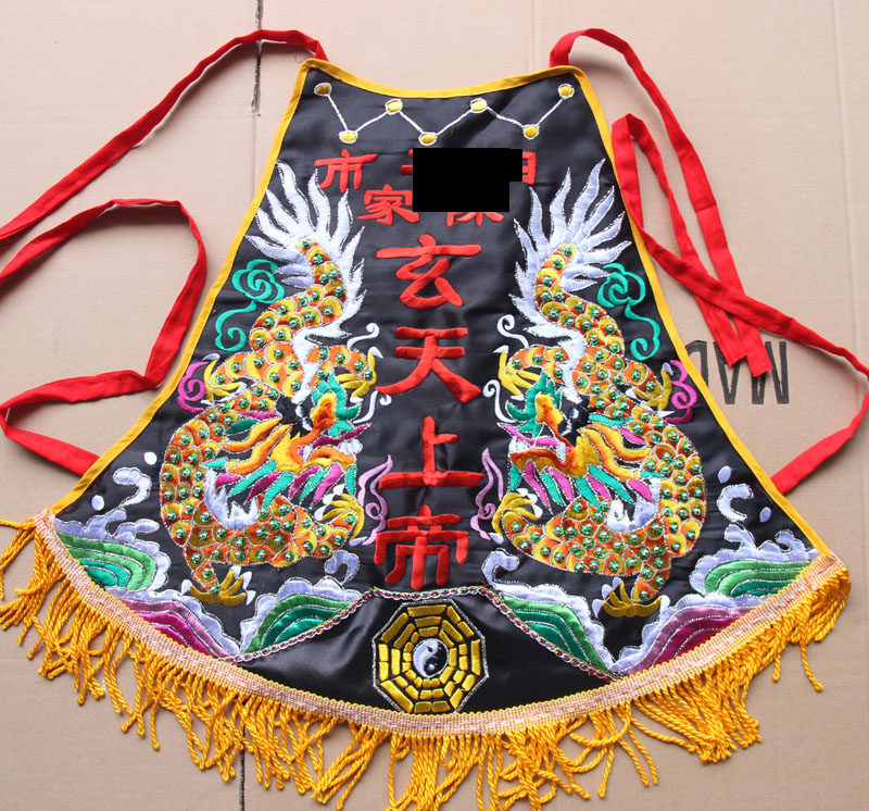 Tianlong embroidery embroidery tattooed dragon gossip belly embroidered flat embroidery dragon baby robe supply customization