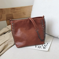 Коричневый