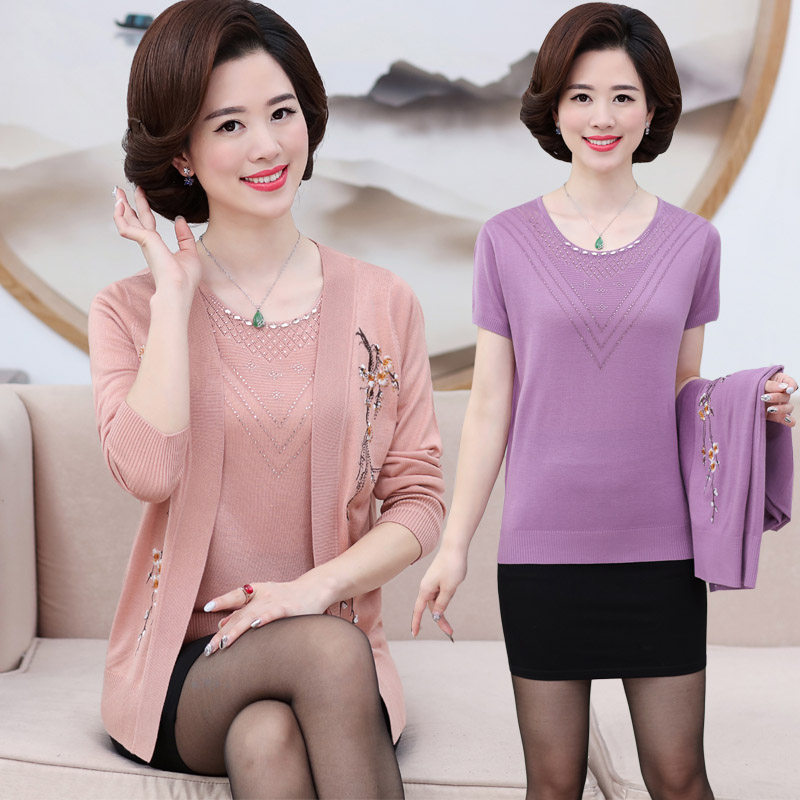 Mother's autumn and winter coat middle-aged and elderly women's two-piece suit middle-aged women's short-sleeved cardigan top knitted sweater