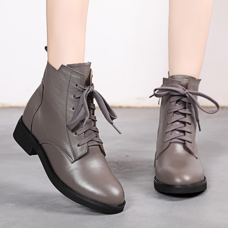 2022 Spring and Autumn Leather Flat Short Boots Flat Heel British Style Martin Boots Large Size Soft Sole Lace Up Women's Boots Grey Single Boots