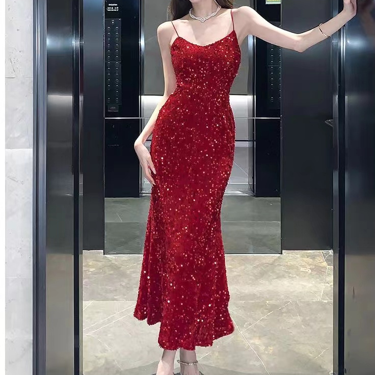 French Retro Sexy Sequined Suspender Dress for Women 2025 Spring and Summer New Style Accessible Luxury Waist-Hugging Mid-Length Skirt