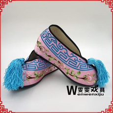 Обувь для янгэ Цай высокой вышитая