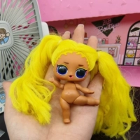 Светло-желтый