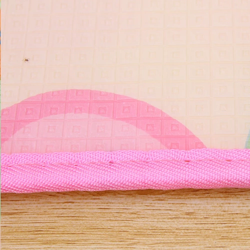 Подушка с дикой стали свиньи Пеки подушка на открытом воздухе на открытом воздухе.