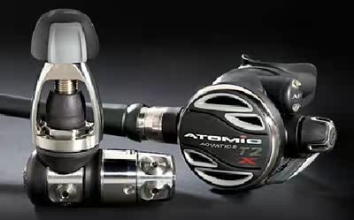 Atomic Aquatis T2X titanium alloy with suction regulator a secondary head