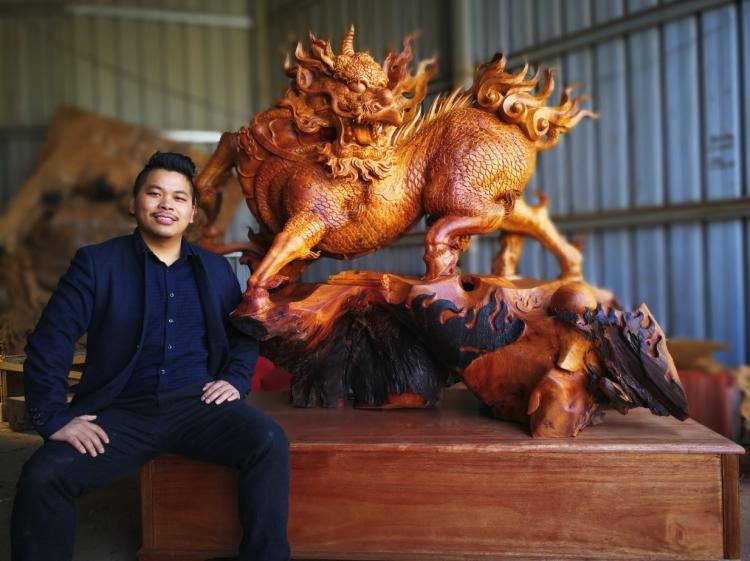 Large rosewood root carving Unicorn ornaments Lucky town house Rui Beast animal living room Feng Shui decoration Mahogany crafts