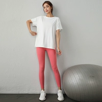 Белые румяна, штаны, короткий рукав