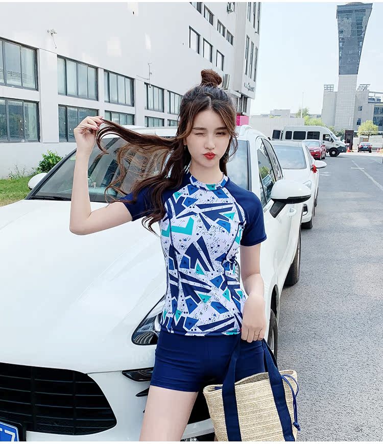 Áo tắm nữ 2018 mới dành cho học sinh chuyên nghiệp áo tắm nữ hot xuân ba mảnh nhỏ mùa đông tươi mát dễ thương - Bộ đồ bơi hai mảnh 	bikini 2 mảnh màu đỏ	
