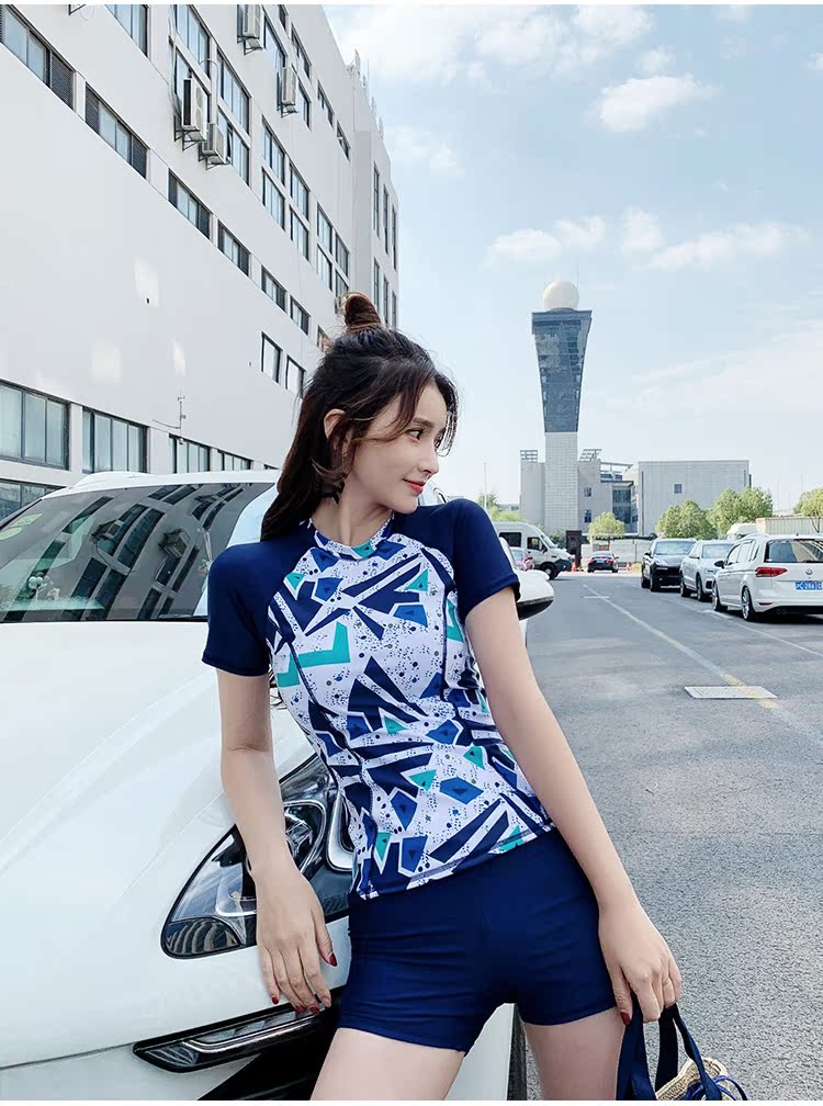 Áo tắm nữ 2018 mới dành cho học sinh chuyên nghiệp áo tắm nữ hot xuân ba mảnh nhỏ mùa đông tươi mát dễ thương - Bộ đồ bơi hai mảnh 	bikini 2 mảnh màu đỏ	