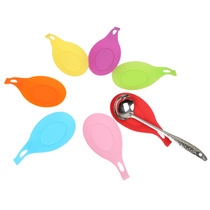 W food grade high temperature resistant silicone dish kitchen anti-scalding silicone spoon pad spoon placer silicone soup spoon pad