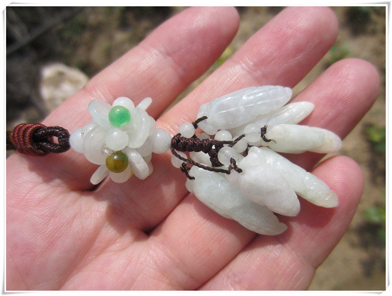 (Carefree Wonderman) Natural Emerald Flower Chain Sub A NOT OLD PACK WITHDRAWAL