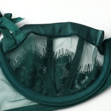 Большая грудь выглядит маленькой, прозрачное прозрачное нижнее белье, ультратонкое серое кружево, милый бюстгальтер с половиной чашки, горячая леди, сексуальная осень