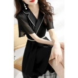 Брендовый костюм, платье, яркий броский стиль