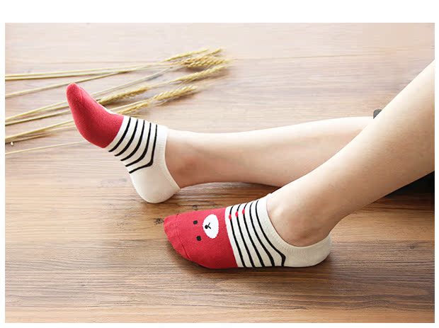 Vớ nữ bốn mùa vớ dễ thương nông miệng vô hình vớ vớ mùa hè Hàn Quốc vớ cotton ngắn ống khử mùi vớ thể thao phụ nữ - Vớ hàng tuần tất uniqlo