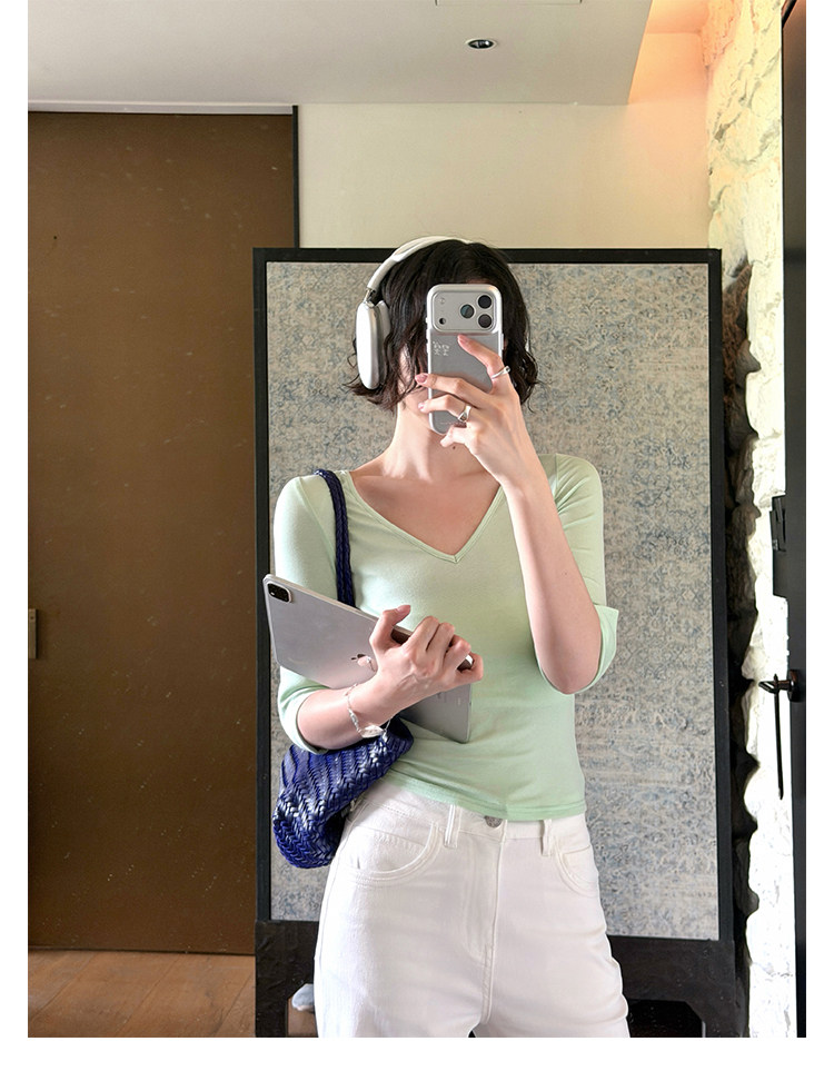 KELIFAN 128g Mint Green V-Neck Slim Fit Tee