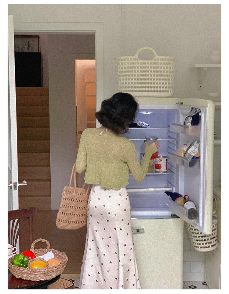 酒午自制法式仿醋酸垂感印花挂脖抹胸裙高腰显瘦碎花吊带连衣裙女详情22