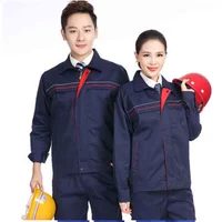 Скрытые голубые красные полосы устанавливают длинные рукава