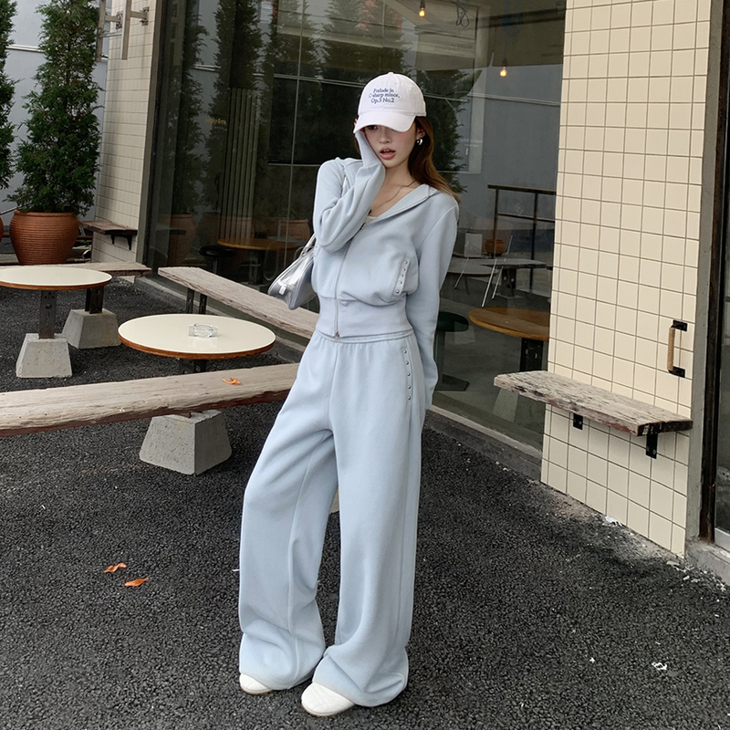 2026 Autumn New Blue Ribbed Studded Casual Sweatshirt Jacket Women's Versatile Top and Sweatpants Two-Piece Set