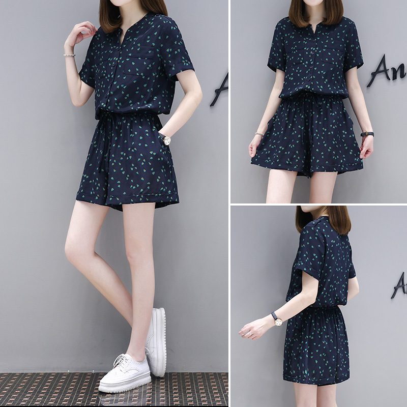 Floral Print Voan Dụng Cụ Jumpsuit Nữ Mùa Hè 2018 New Small Wide Leg Cao Eo Quần Short Mỏng Bộ quần short da nữ mới