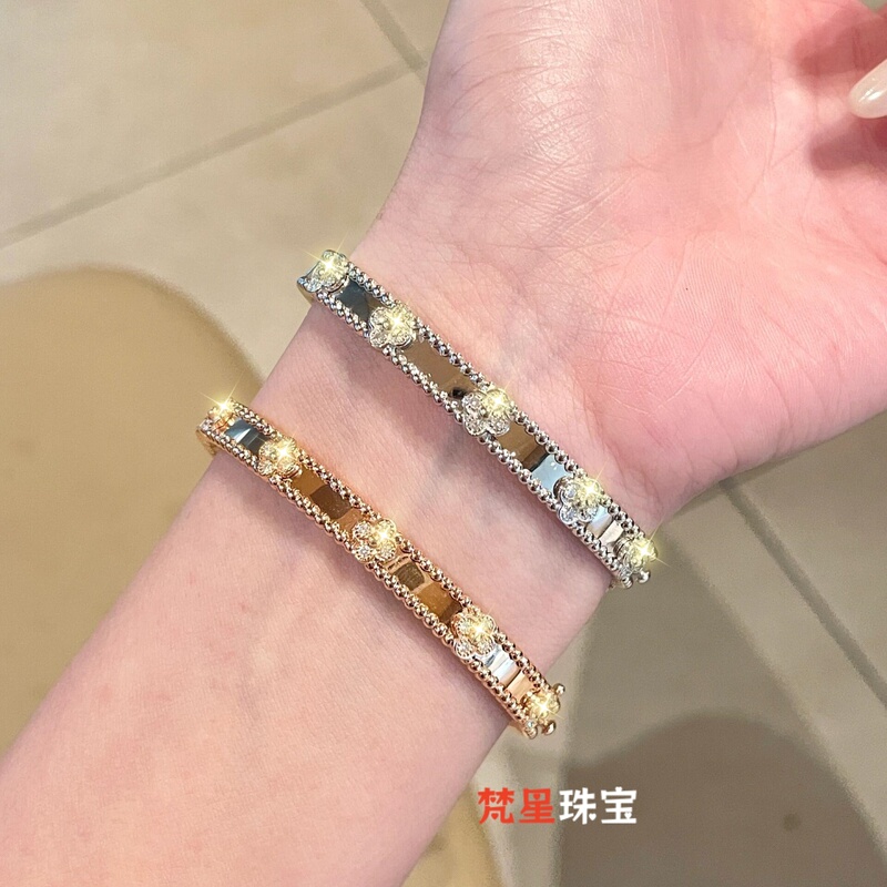 Fanxing Jewelry 18K Gold White Gold Rose Gold Narrow Version Kaleidoscope Full Diamond Four-Leaf Clover Wide Version Bracelet for Women Fanxing Jewelry 18K Gold White Gold Rose Gold Narrow Version Kaleidoscope Full Diamond Four-Leaf Clover Wide Version Bracelet for Women