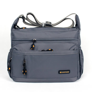 Waterproof nylon horizontal large capacity men's commuter bag