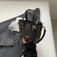 Черная подвеска