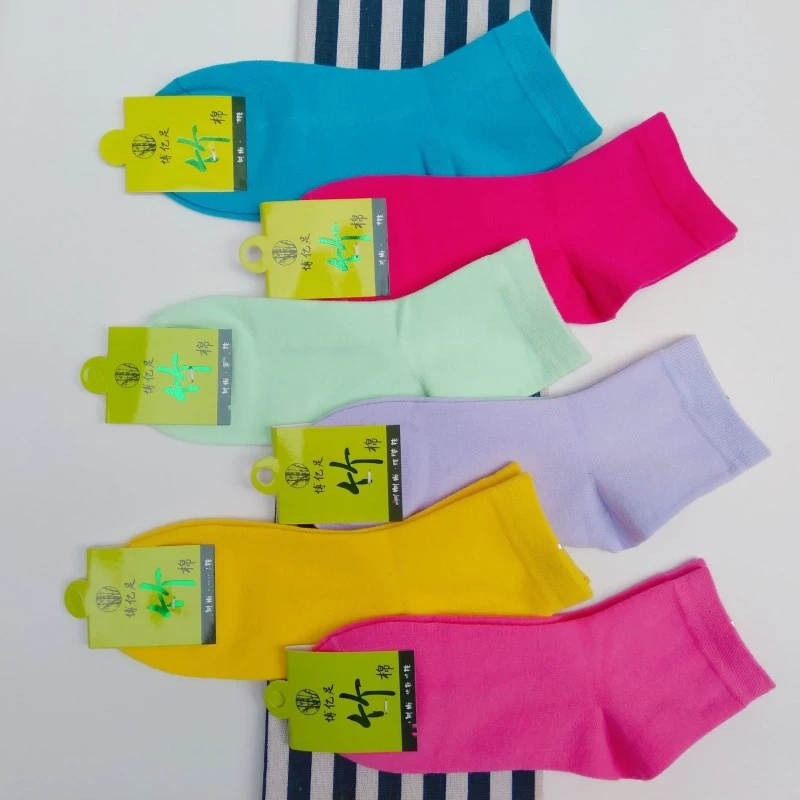 Không thể thiếu bóng với 5-7 đôi thoáng khí trong ống Bo tất nữ Yizu tất dày và mỏng cotton tất xuân, hạ, thu, đông - Vớ bông