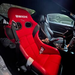 Car Seat Bride Zeta4 Modified Racing Bucket Seat One-Piece Lightweight Universal Simulator Vr