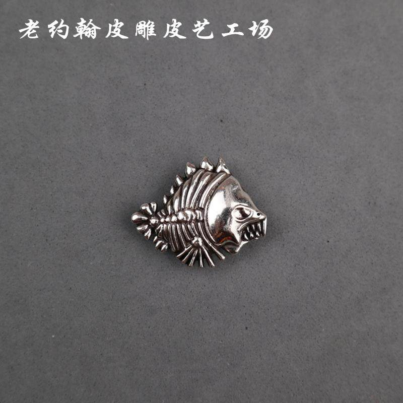 Cai cloth buckle handmade leather leather leather goods bag hardware accessories handmade piranha lock screw cloth buckle decorative buckle