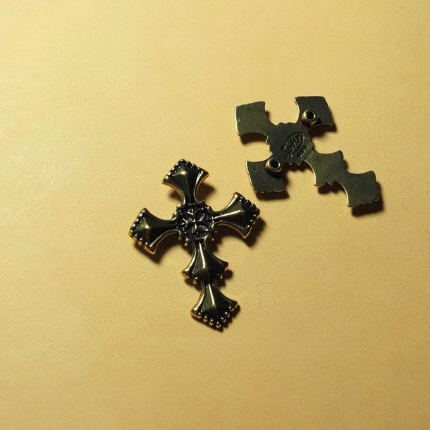 Handicraft Hardware Leather Accessories Handmade skin frame decoration buckle of Temple Cross Ancient bronze cloth button