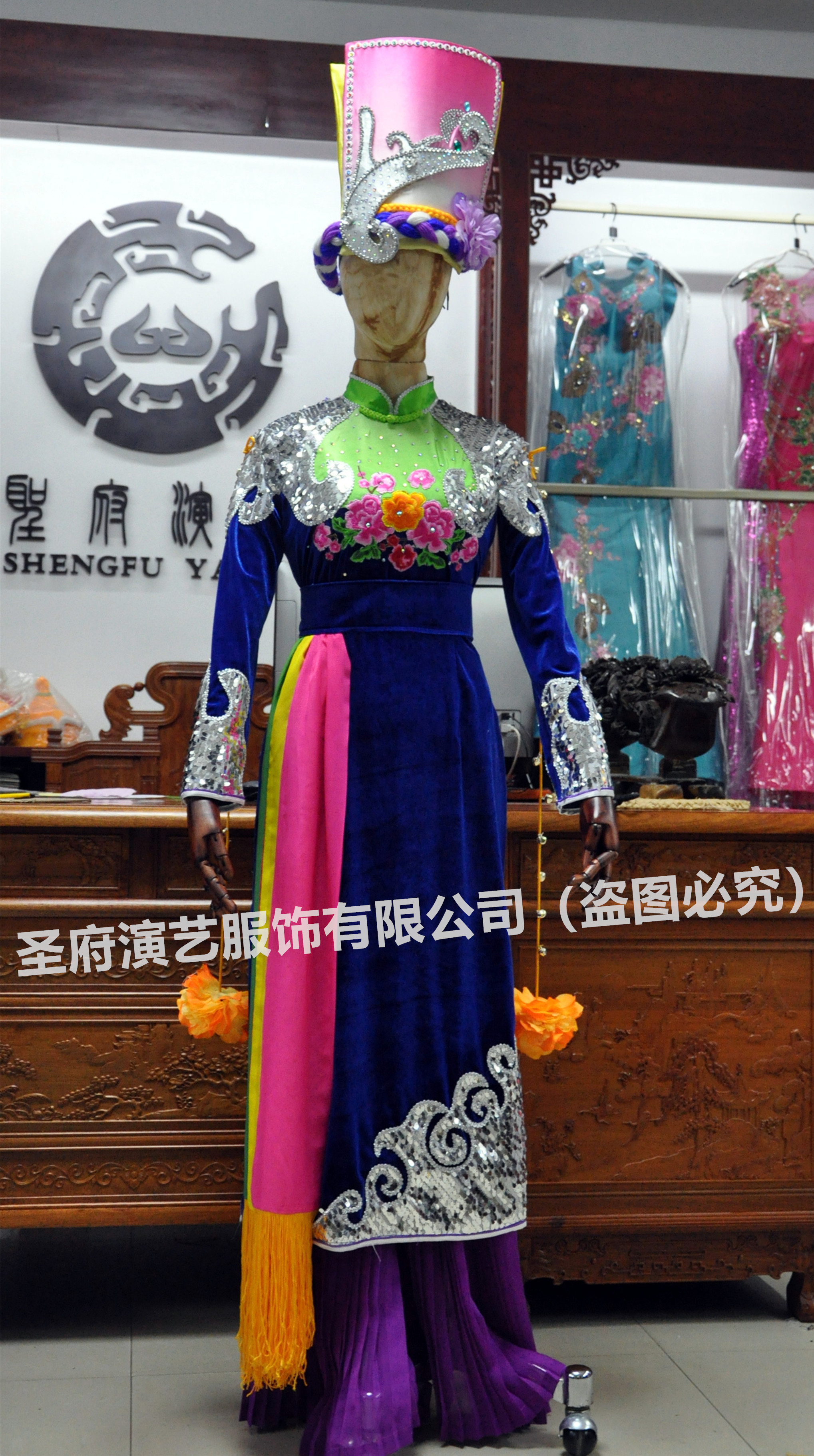 When booking pigeons bloom, dance Qiang dance 