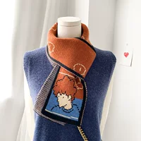 Маленький мальчик темно -оранжевый