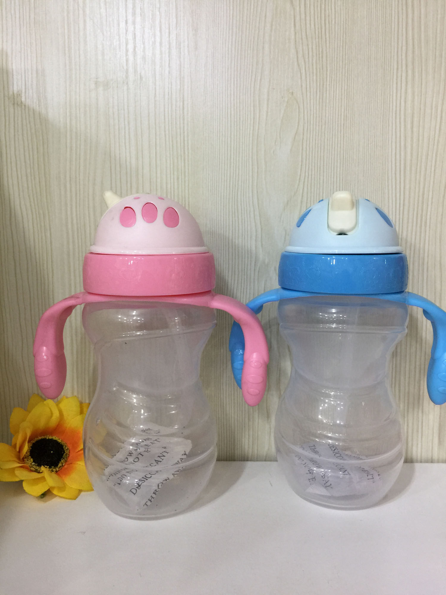 Happy Dreambaby Children's water glass bottle of dual purpose Drinking Cup glass bottle Dual-use corrugated type 300ml