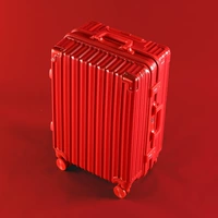 Большая красная свадебная коробка [модель в алюминиевой рамке]