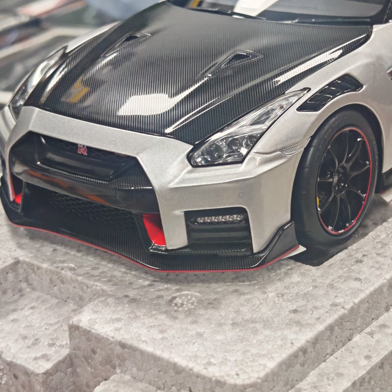Motorhelix Mh 1:18 Gtr R35 Nismo Silver Alloy Car Model