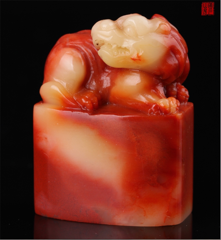 Shoushan Stone Triple Colored Candle Red Dexterous Sculpture Hibiscus Stone Seal Rebeast Seal Engraving A Gift Canon