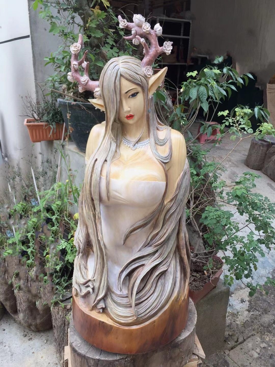 Taihang Cliff Baigen carving root art ornaments aged material carving Guanyin birthday star Dharma Maitreya living room home craft gift ornaments