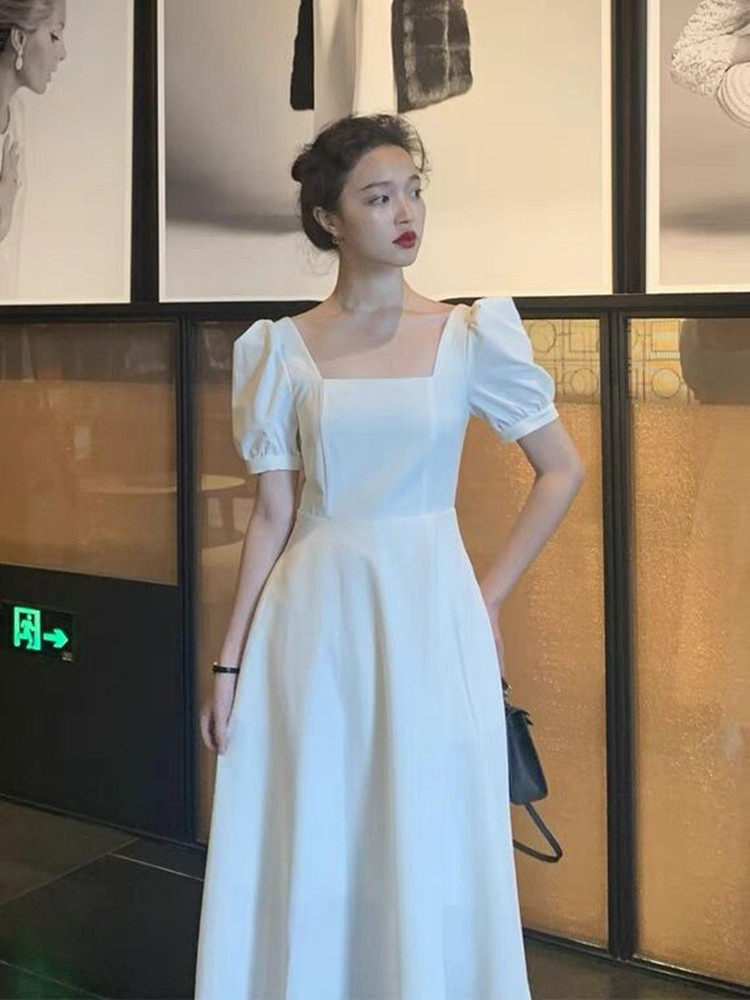 White square collar dress Women in summer 2022 new French style retro collection waist display slim temperament Herbenwind long version of skirt