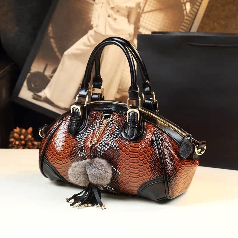 France DUDK Superior Woman Bag 2022 New Light Extravagant Crocodile Tattoo Bag large capacity Single-shoulder handheld Mom Pack