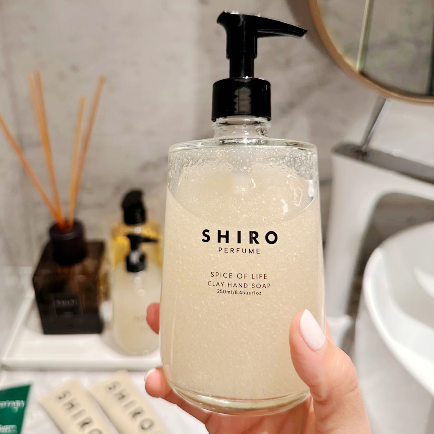 パフュームハンドケアキット（クレイハンドソープ＆ハンド美容液