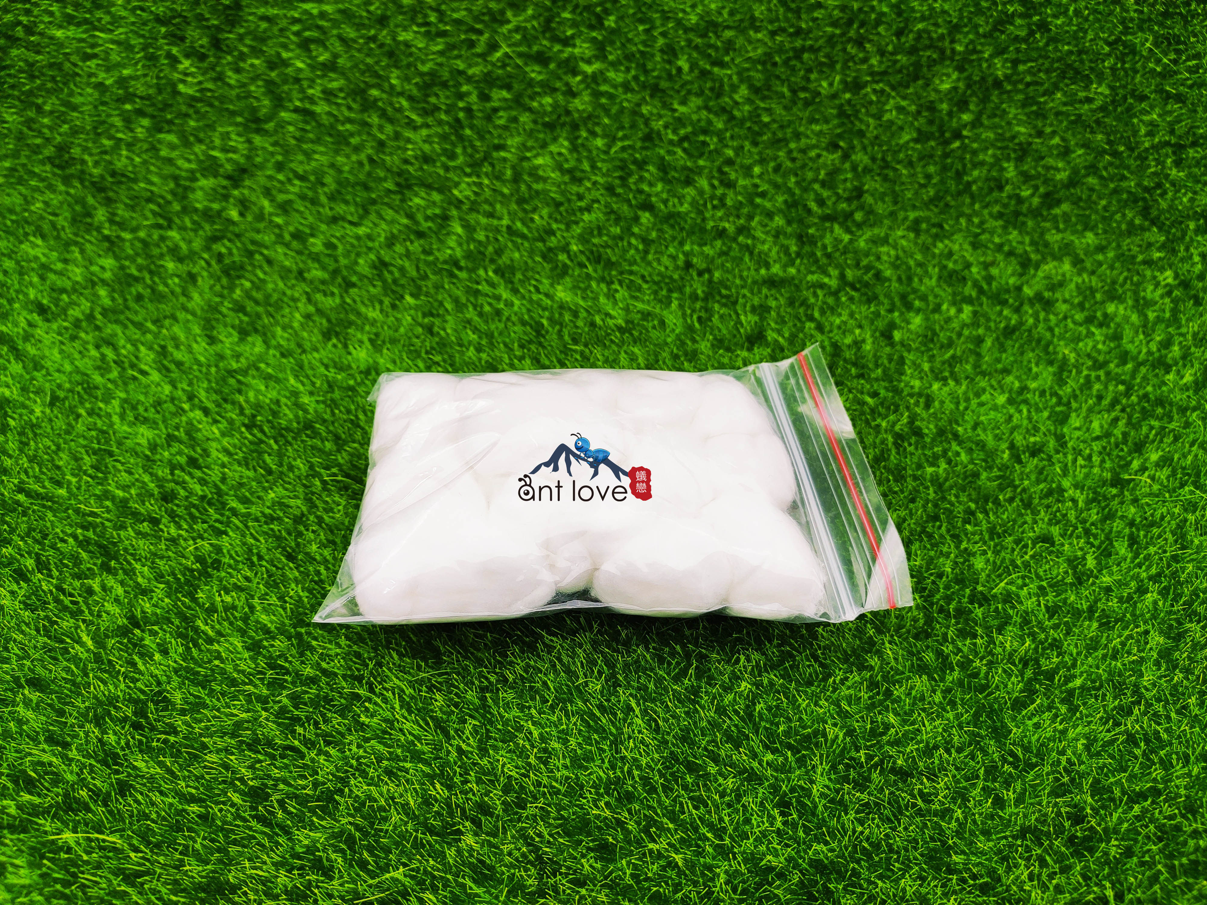 Ant-in-the-love medical cotton ball