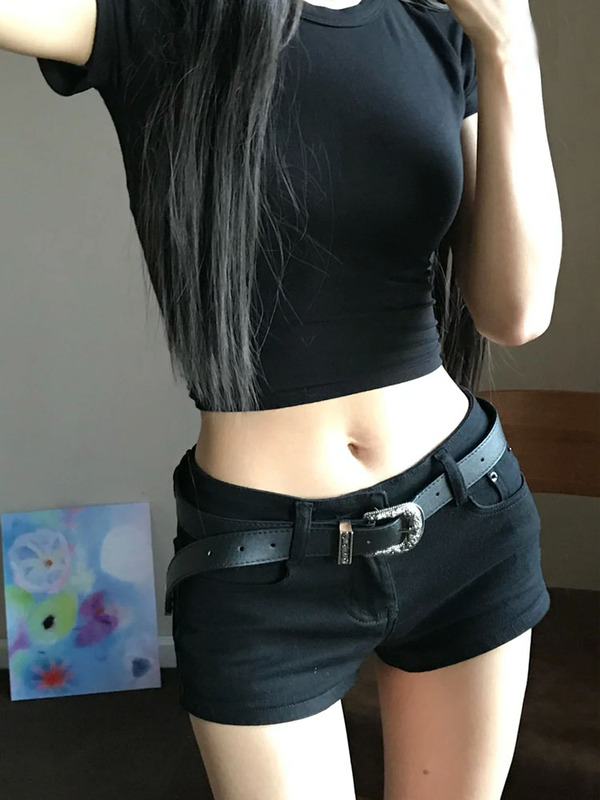 Black Low-Waisted Denim Ultra-Short Shorts for Women, Summer Hip-Hugging Y2K Light Subculture Hot Pants, American Style Spicy Girl Stretchy Pants, Trendy