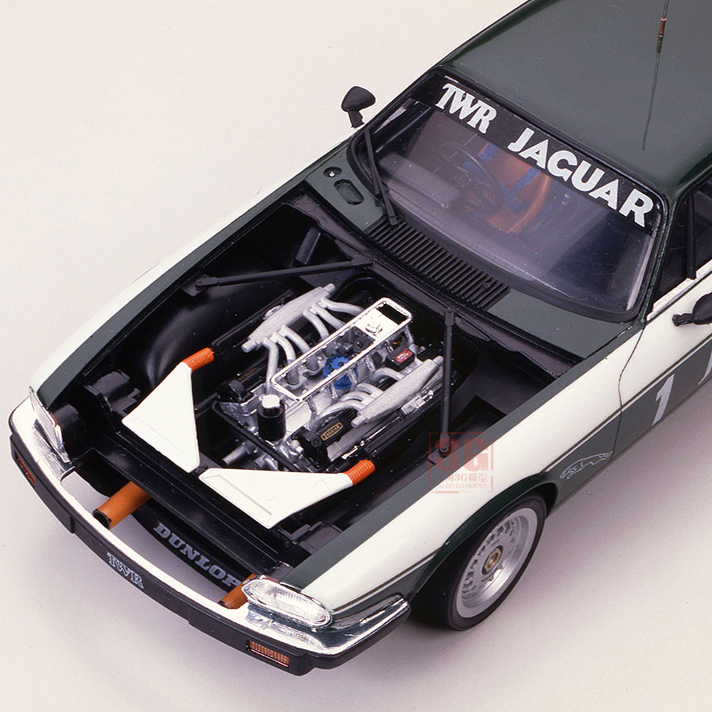 世纪龙模型再现捷豹传奇：从古典到超跑的灵魂缩影